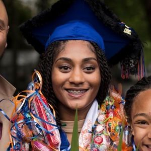 Meet your Posher, Nirae